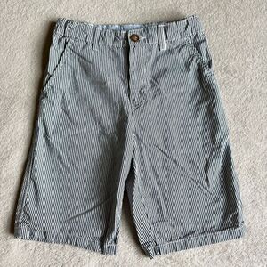NWOT Carter’s boys pinstriped Bermuda shorts